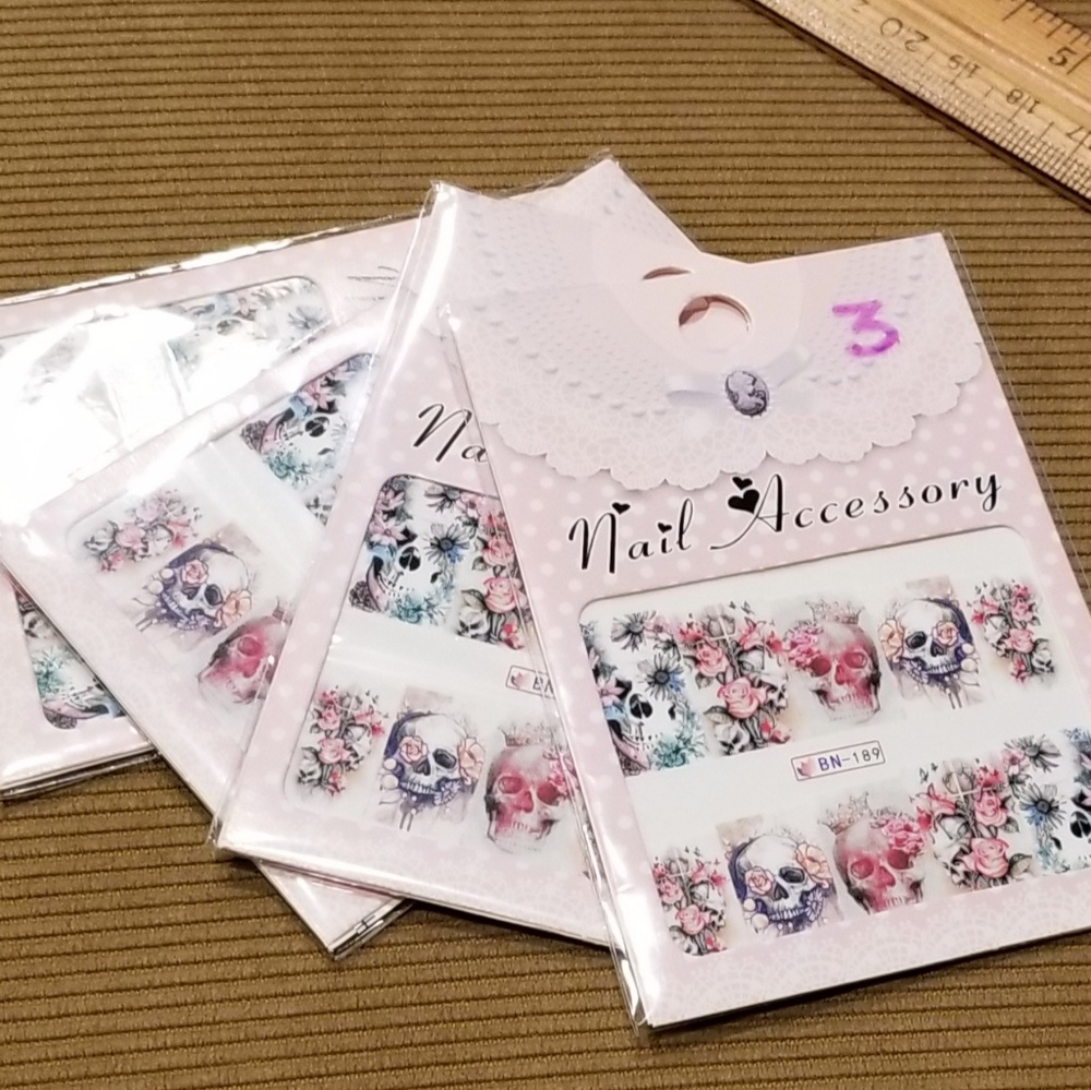 Skull Nail Accessories
